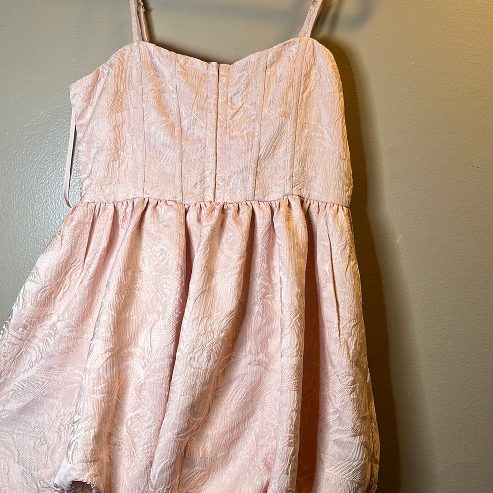 Winsdor bubble hem dress